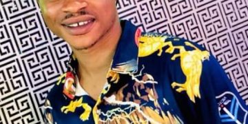 E no easy by Dyb mp3 Download