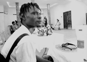 Biography of Yray Groove