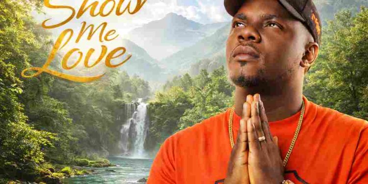 Show me love by De donstar